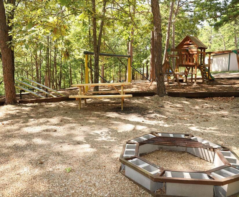 3 Bedroom Vacation Home Next To Silver Dollar City Брэнсон Экстерьер фото