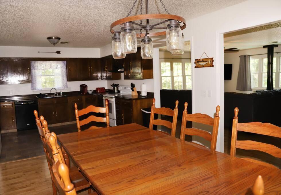 3 Bedroom Vacation Home Next To Silver Dollar City Брэнсон Экстерьер фото